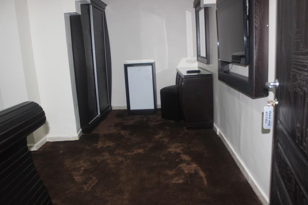 Peace Way Hotel Petra Экстерьер фото